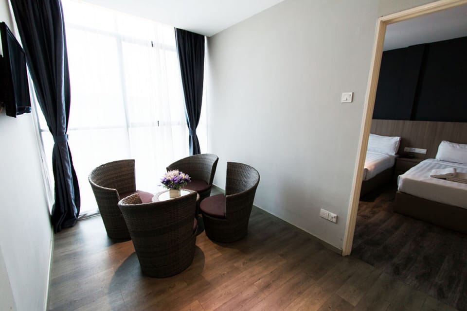 Family Suite (Window) | In-room safe, desk, blackout drapes, iron/ironing board