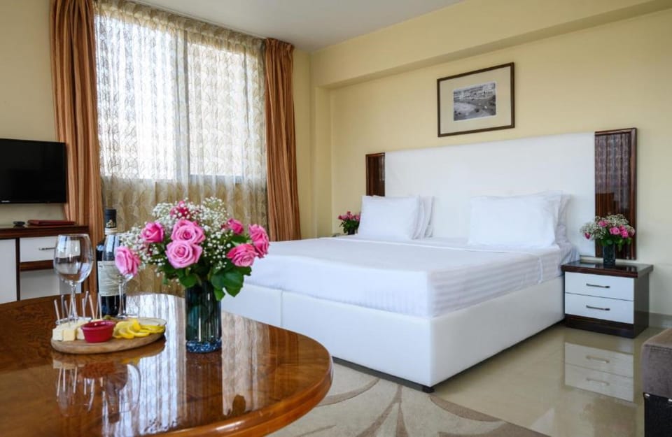 Junior Double or Twin Room | 10 bedrooms, premium bedding, minibar, in-room safe