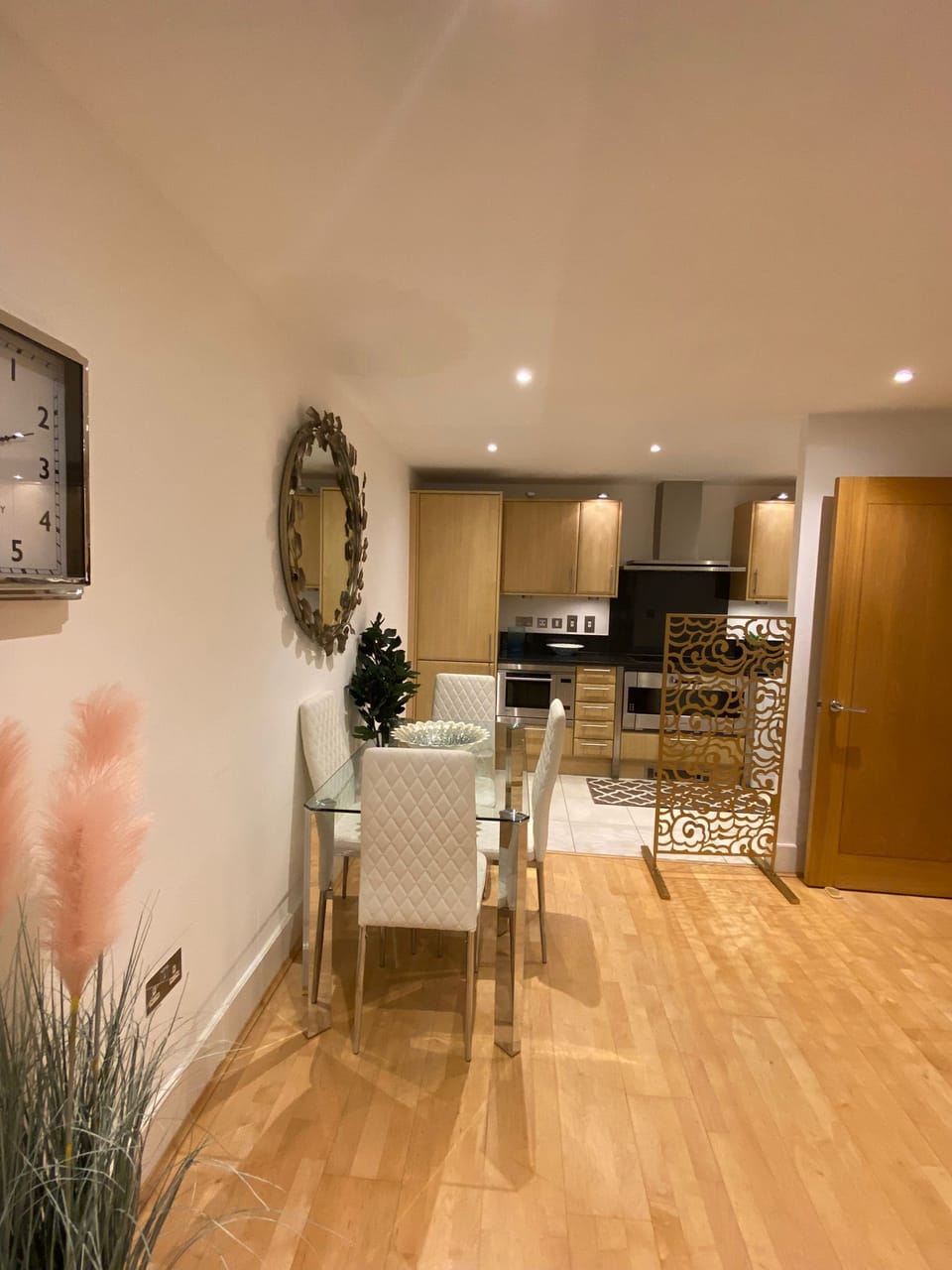 Comfort Apartment, Ensuite (2 bed in Vauxhall) | Shared kitchen