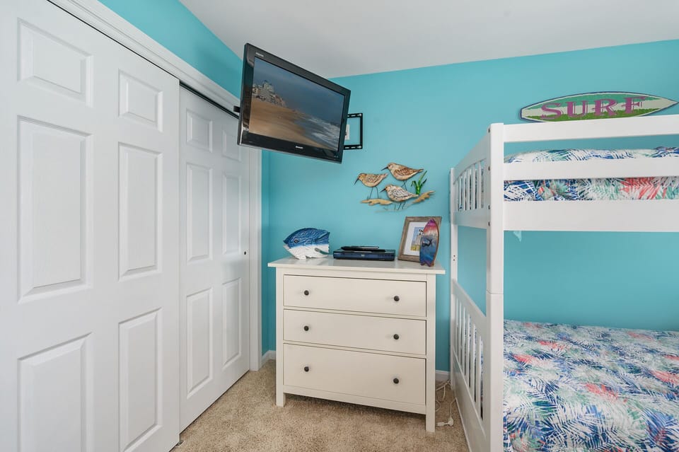 Lay the kids down for a quiet movie night!