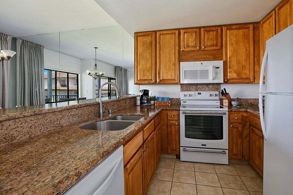 Poipu Sands 124 Remodeled Kitchen