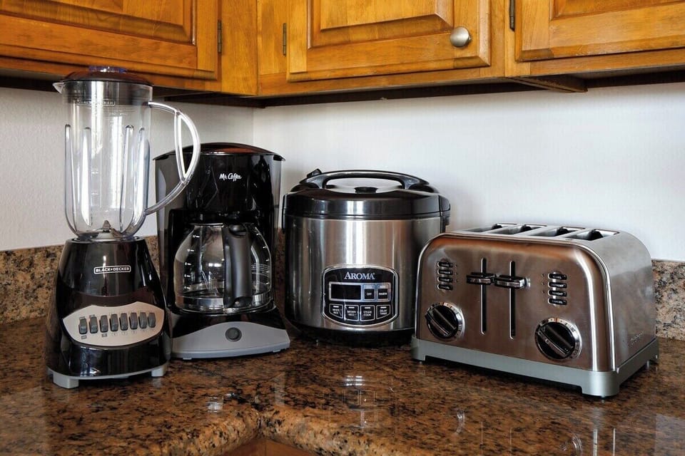 Poipu Sands 124 Kitchen Appliances