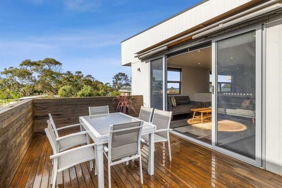 Upper deck with sea view.