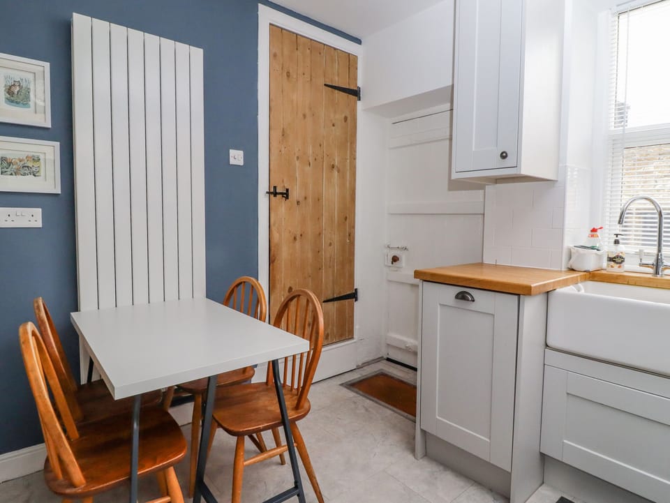 Fridge, dishwasher, electric kettle, toaster