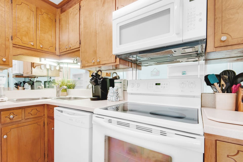 Spacious kitchen