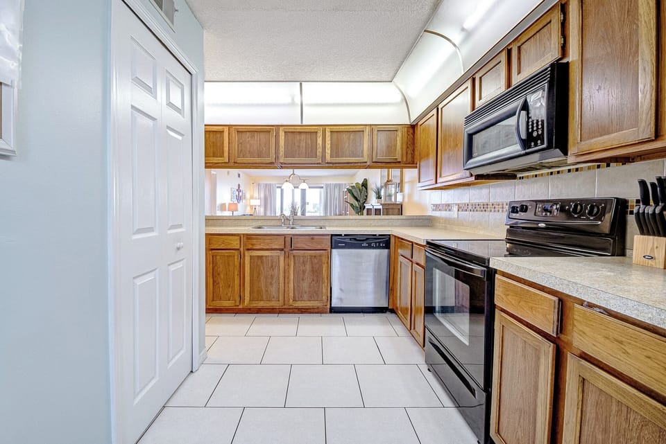 Fully equipped includes toaster, coffee maker, microwave oven, stove and dinnerware.