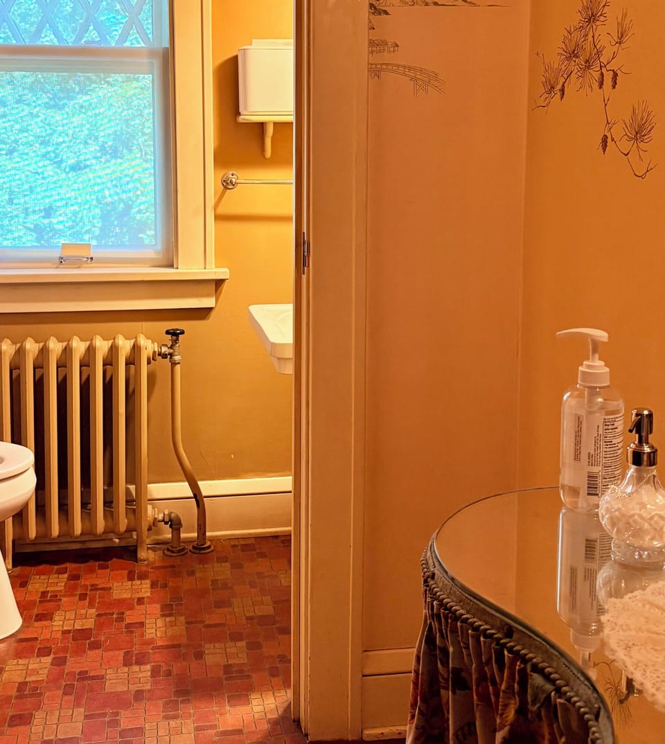 Powder Room, main floor