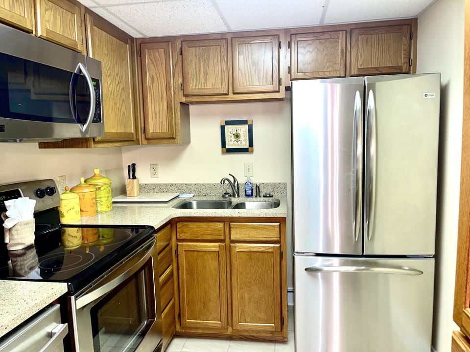 Room, Indoors, Refrigerator, Kitchen, Furniture