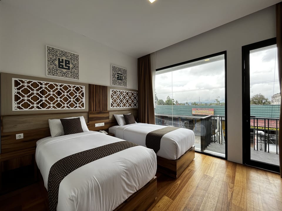 Deluxe Twin Room, 2 Twin Beds | Free WiFi