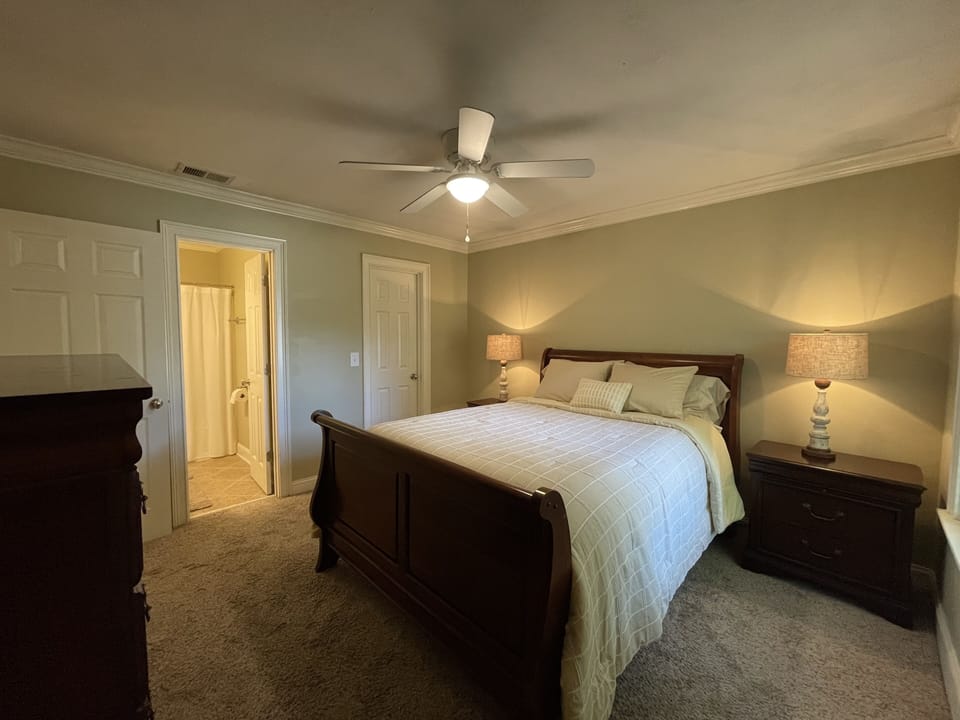Master Bedroom with in suite bathroom and walk in closet
