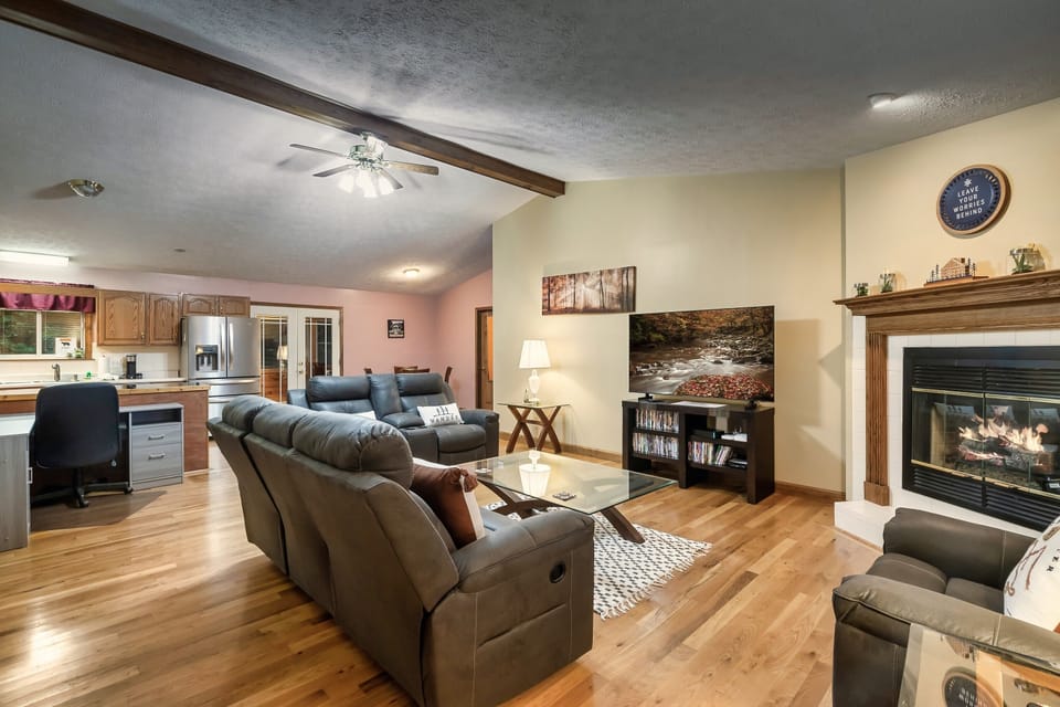 Open floor plan for family enjoyment.
