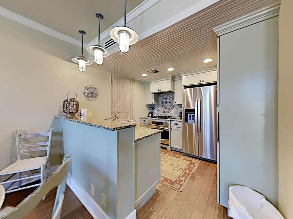 Condo, Multiple Beds, Balcony | Private kitchen | Fridge, microwave, oven, stovetop