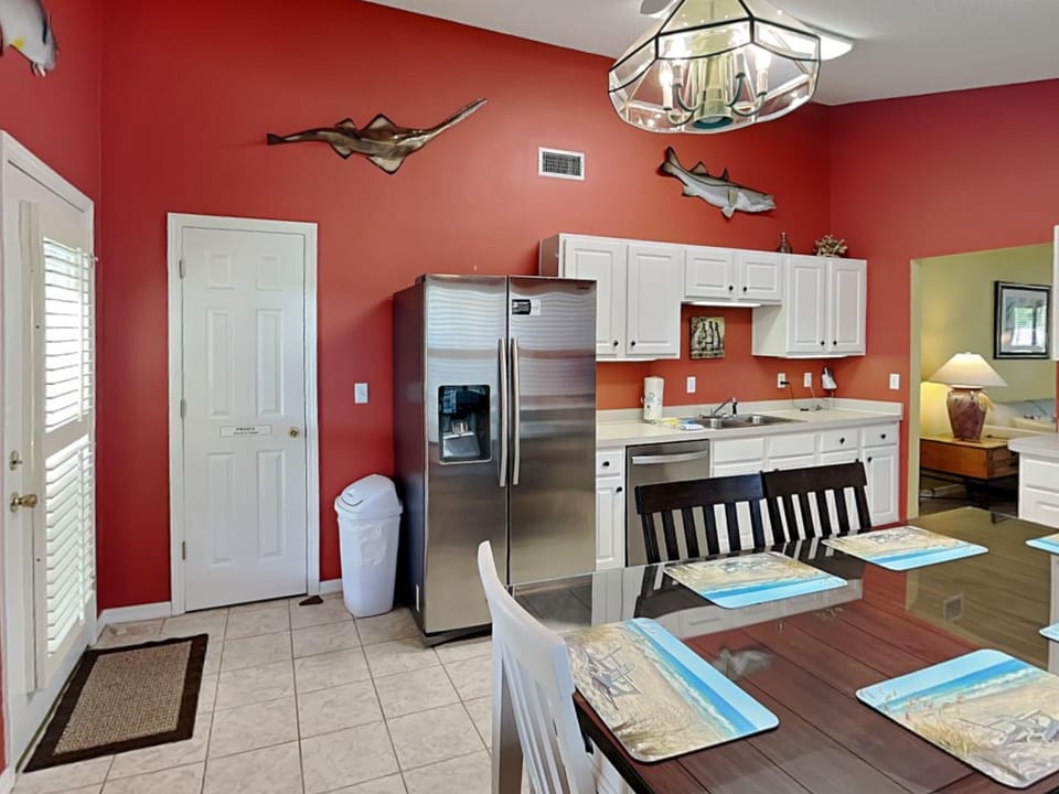 House, Multiple Beds, Kitchen, Garden View | Private kitchen | Fridge, microwave, oven, dishwasher