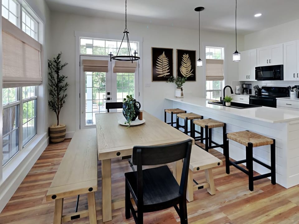 House, Multiple Beds, Kitchen, Garden View | Dining