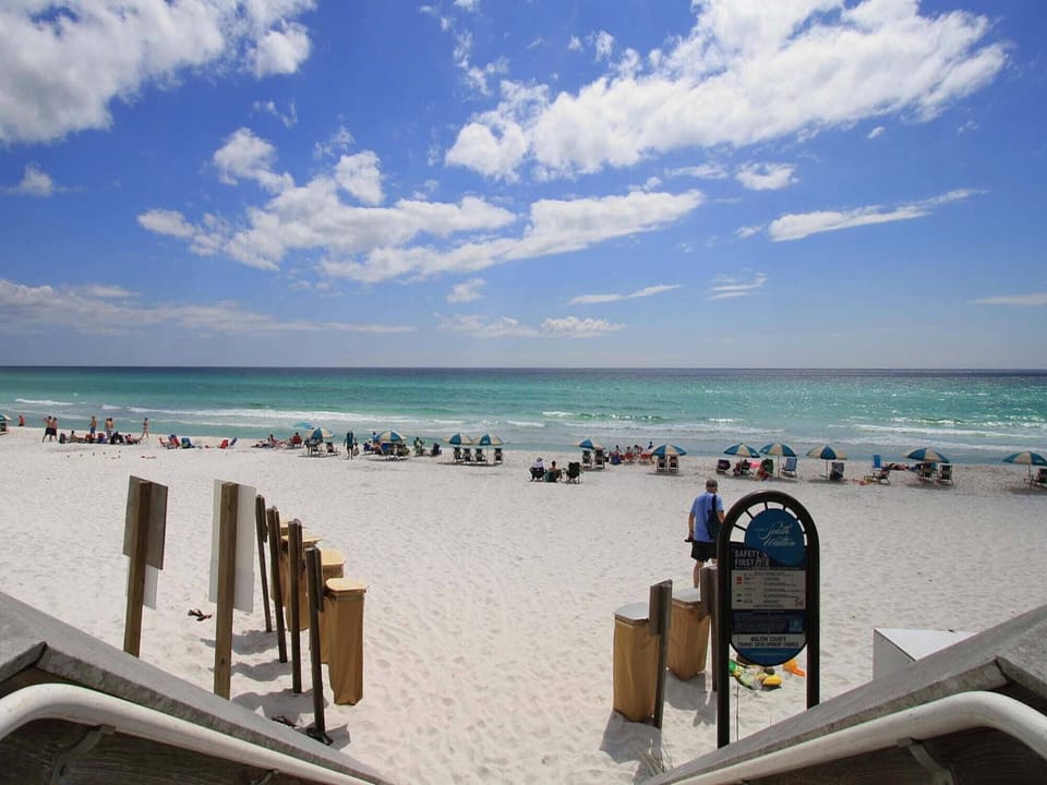 All Decked Out 30A by Southern Vacation Rentals Apartment in South Walton County
