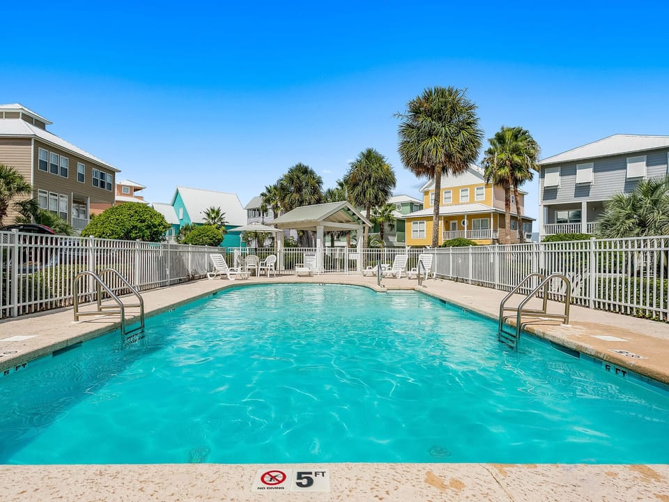 Studio (3 Bedrooms) | Property amenity