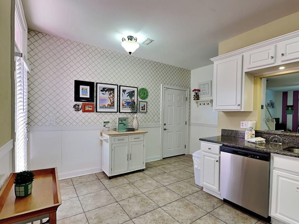 Studio (2 Bedrooms) | Property amenity