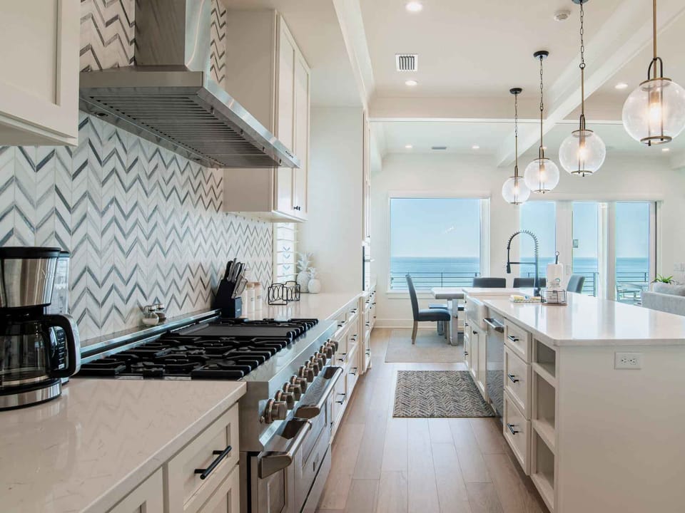 House, Multiple Beds, Balcony, Ocean View | Private kitchen | Coffee/tea maker, fridge, microwave, oven