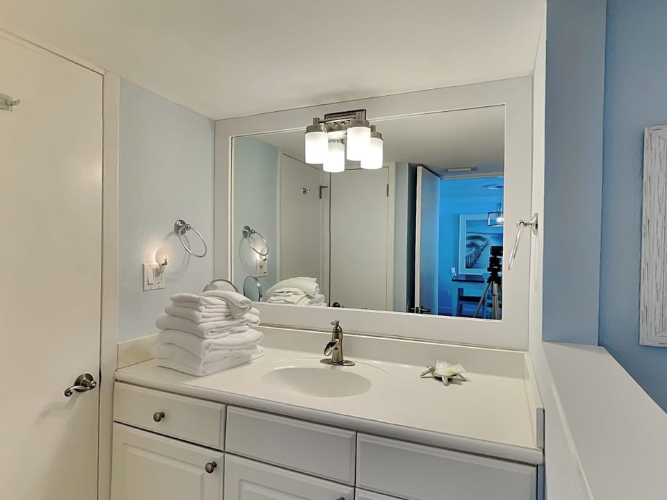 Beach House #302A by Southern Vacation Rentals Apartment in Miramar Beach