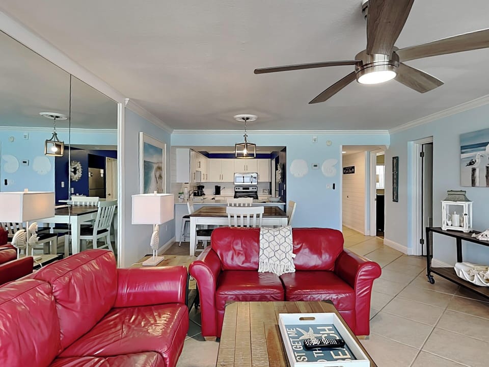Condo (2 Bedrooms) | Property amenity
