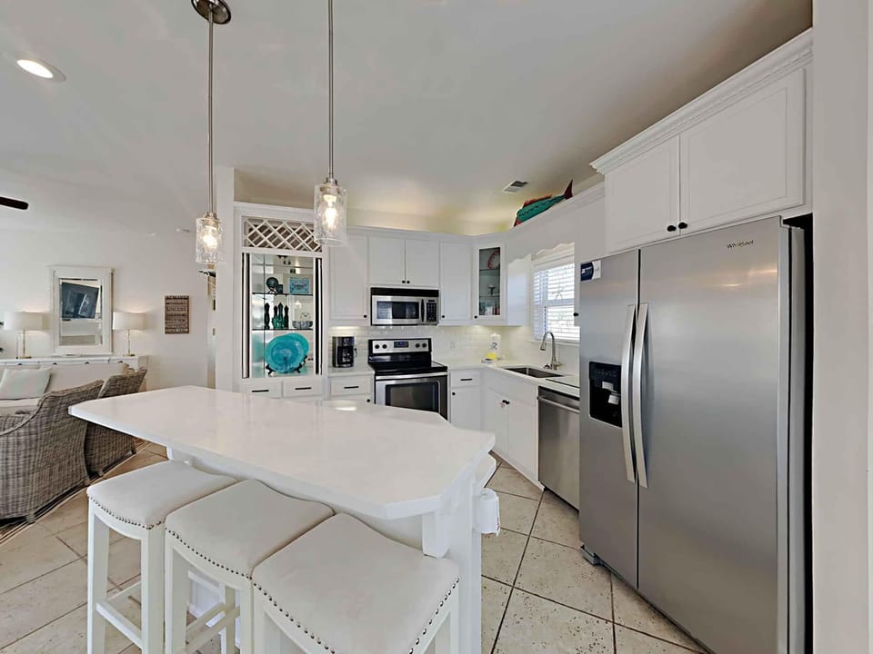 Studio (3 Bedrooms) | Property amenity