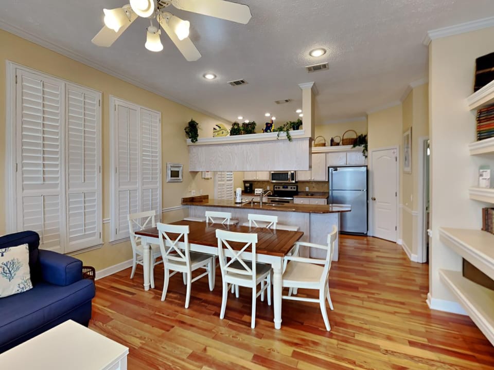 House, Multiple Beds, Pool Access, Ocean View | Dining