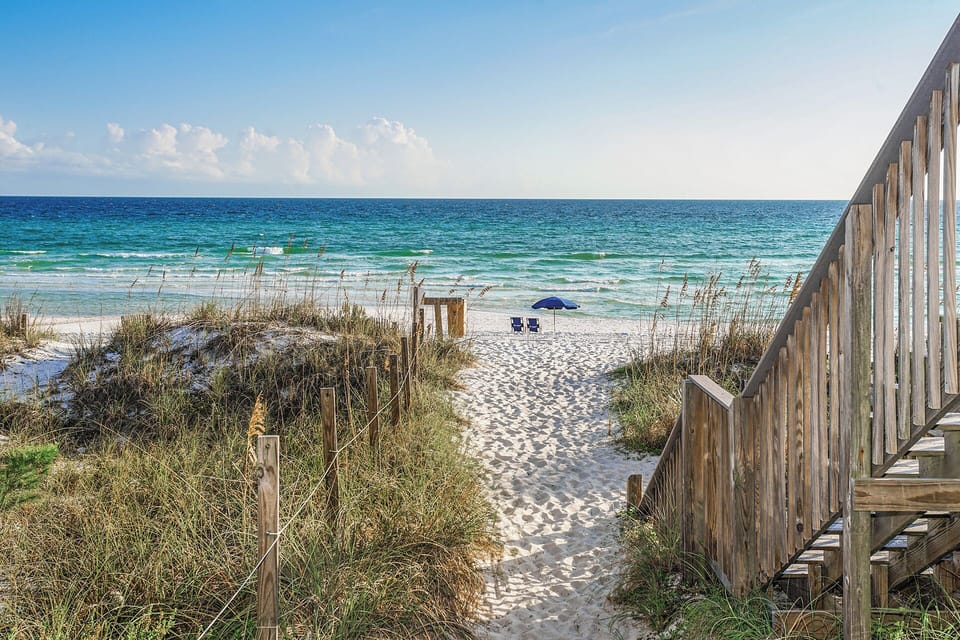 A Garden Cottage by Southern Vacation Rentals House in Miramar Beach