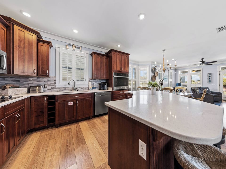 House, Multiple Beds, Balcony, Pool View | Private kitchen | Fridge, microwave, oven, stovetop