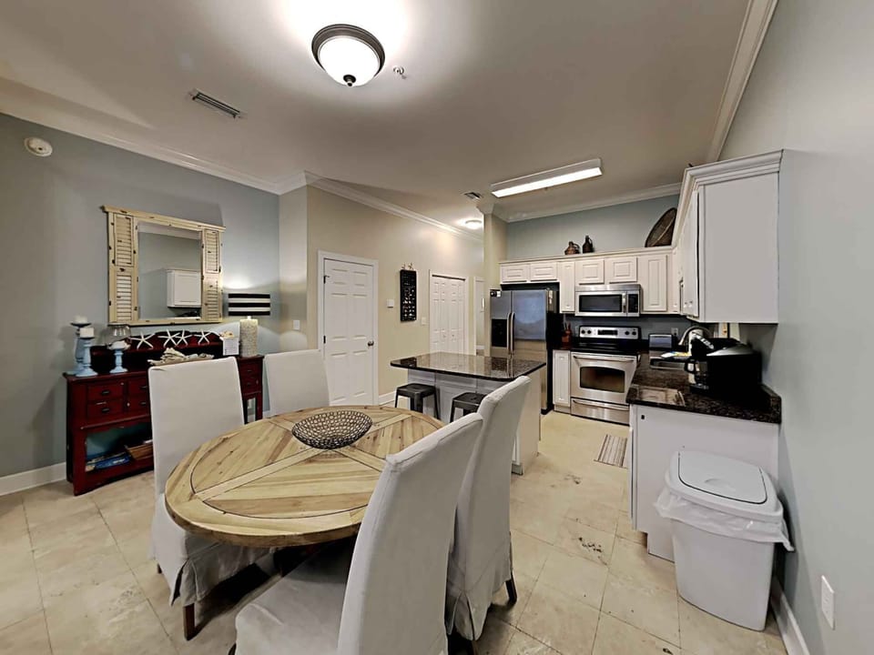 Condo, Multiple Beds, Balcony (#2104 - No Pets) | Private kitchen | Fridge, microwave, oven, stovetop