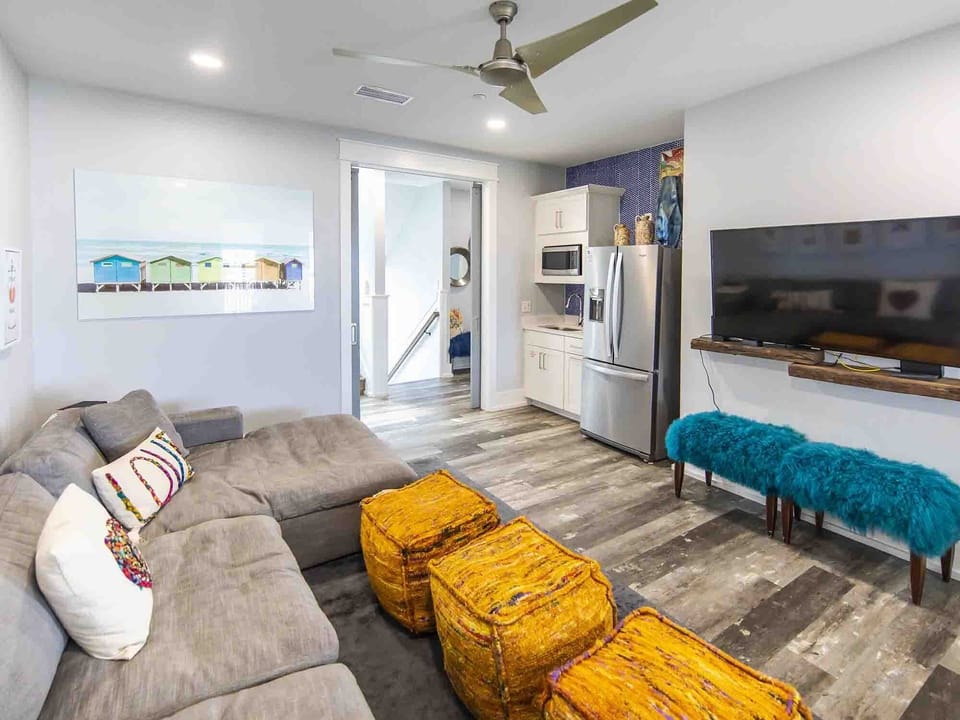 House, Multiple Beds, Balcony, Ocean View | Living area | TV