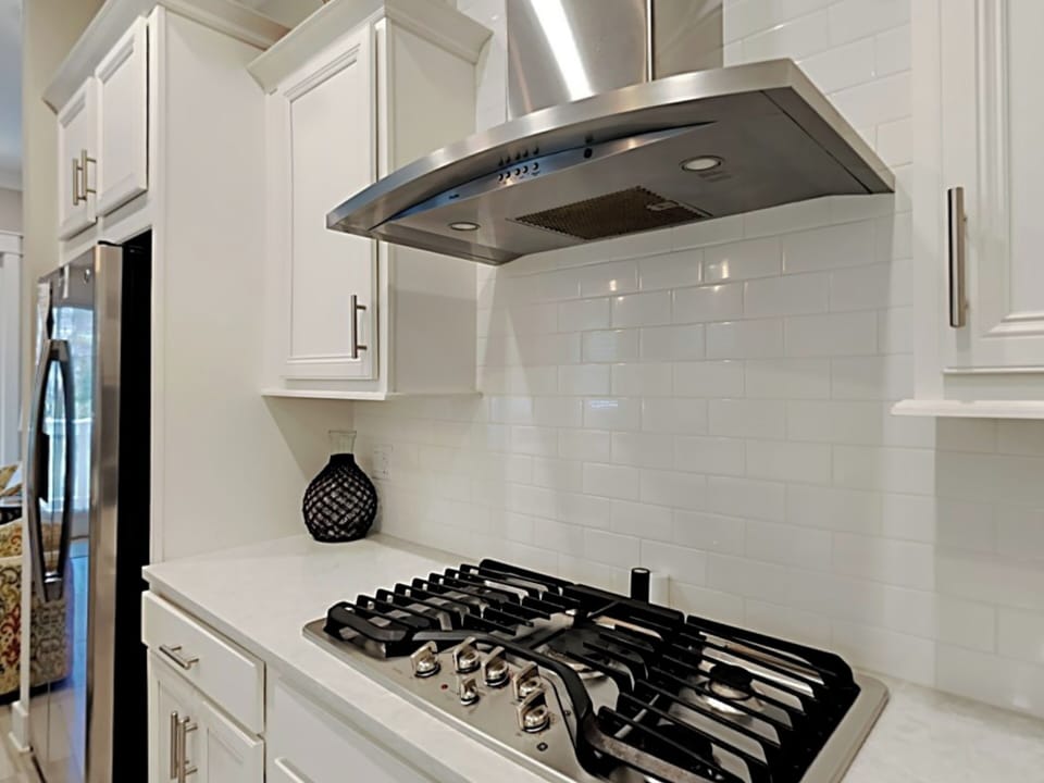Condo, Multiple Beds, Kitchen, Garden View | Private kitchen | Fridge, microwave, oven, stovetop