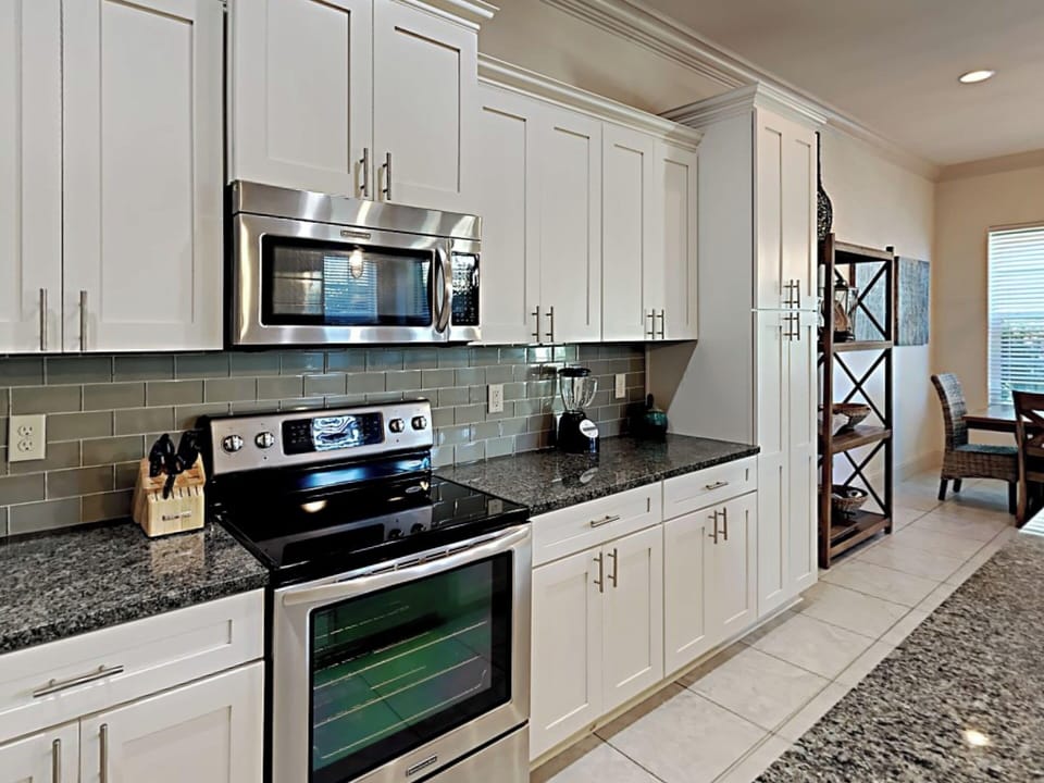 Studio (4 Bedrooms) | Property amenity