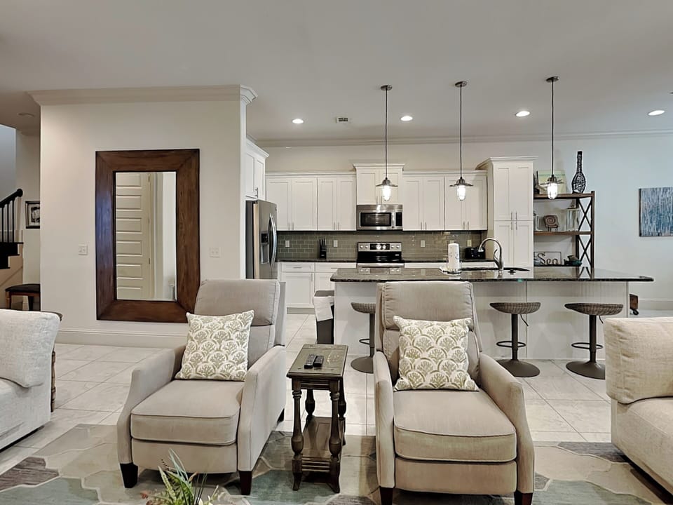 Studio (4 Bedrooms) | Property amenity