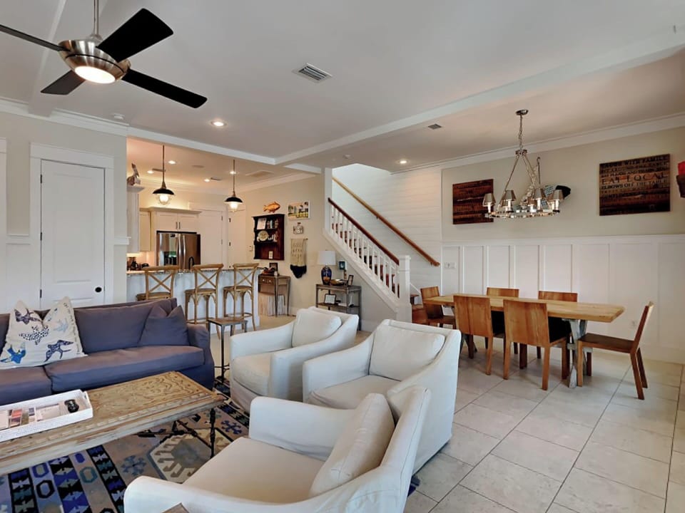House, Multiple Beds, Kitchen, Garden View | Living area | TV