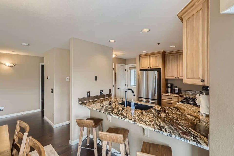 Bar Top in Kitchen