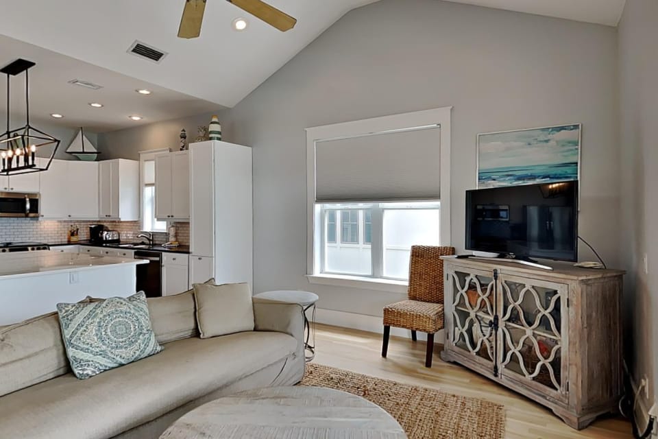 House, Multiple Beds, Balcony, Ocean View | Living area | TV