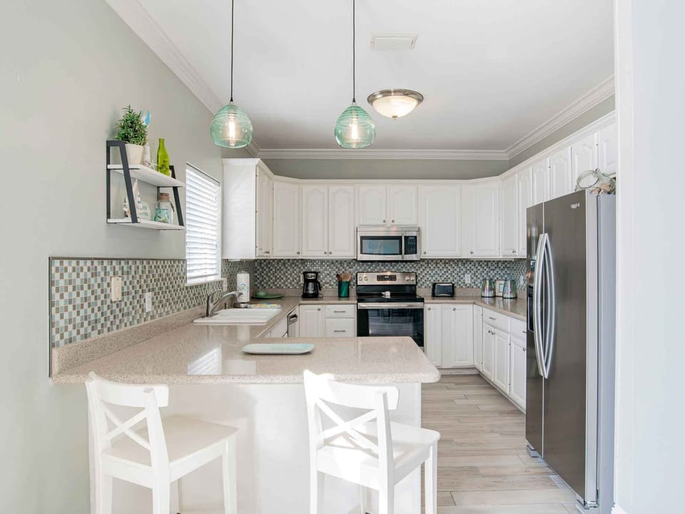 House, Multiple Beds, Balcony, Garden View | Private kitchen | Fridge, microwave, oven, stovetop