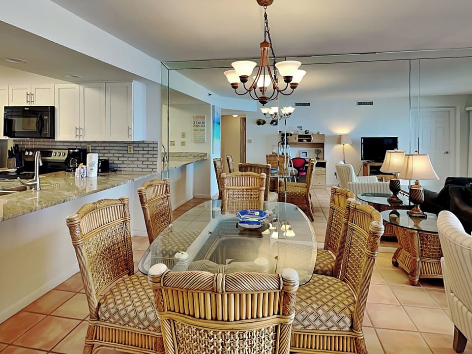 Condo, Multiple Beds, Balcony, Ocean View (0 - No Pets Allowed) | Private kitchen | Fridge, microwave, oven, stovetop