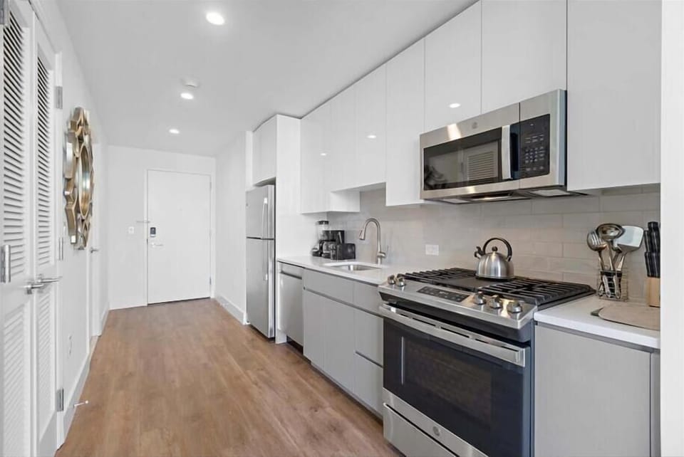 One Bedroom Apartment