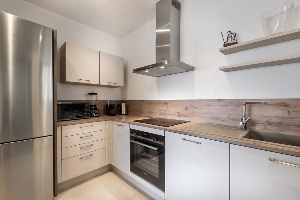 Fully equipped kitchen