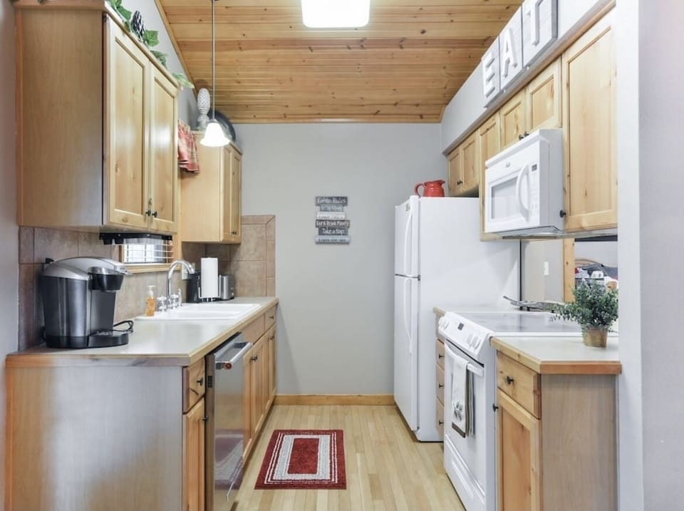 Fully stocked kitchen for snacks or meals