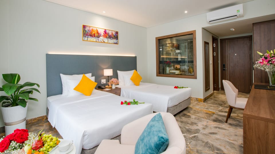 Deluxe Double or Twin Room | Premium bedding, Tempur-Pedic beds, free minibar items, in-room safe