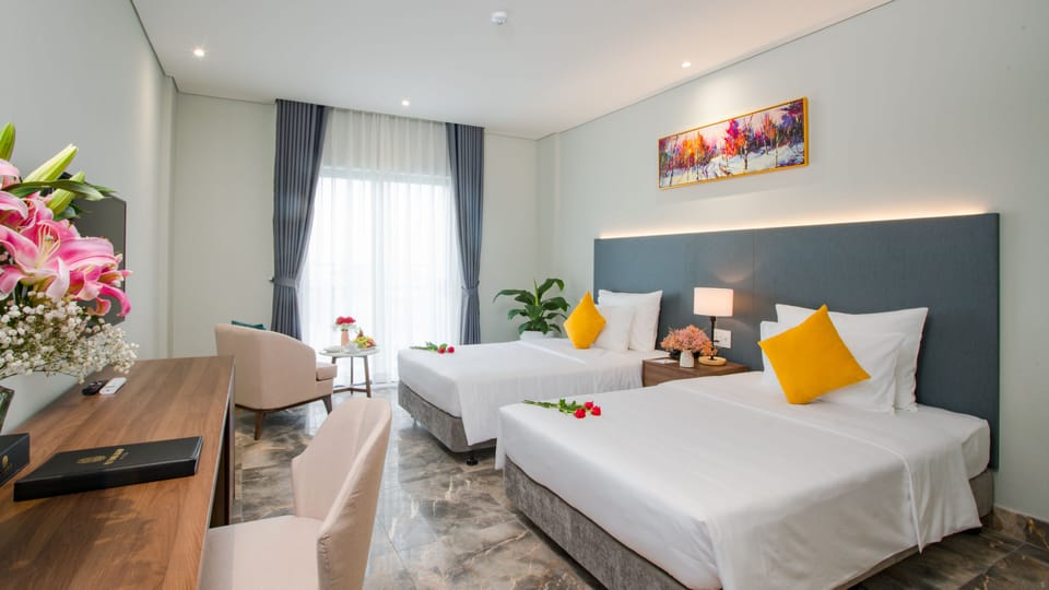 Premier Double or Twin Room | Premium bedding, Tempur-Pedic beds, free minibar items, in-room safe