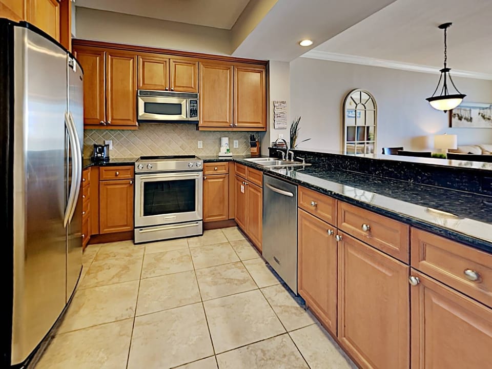 Condo (4 Bedrooms) | Property amenity