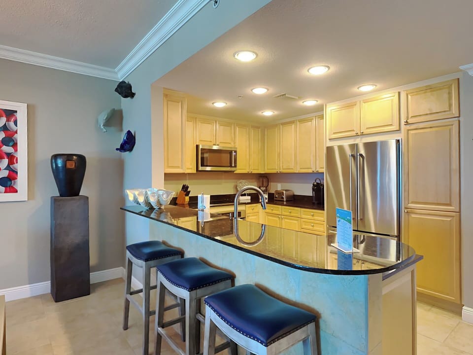 Condo, Multiple Beds, Balcony, Ocean View (#5-1102 - No Pets) | Private kitchen | Fridge, microwave, oven, stovetop