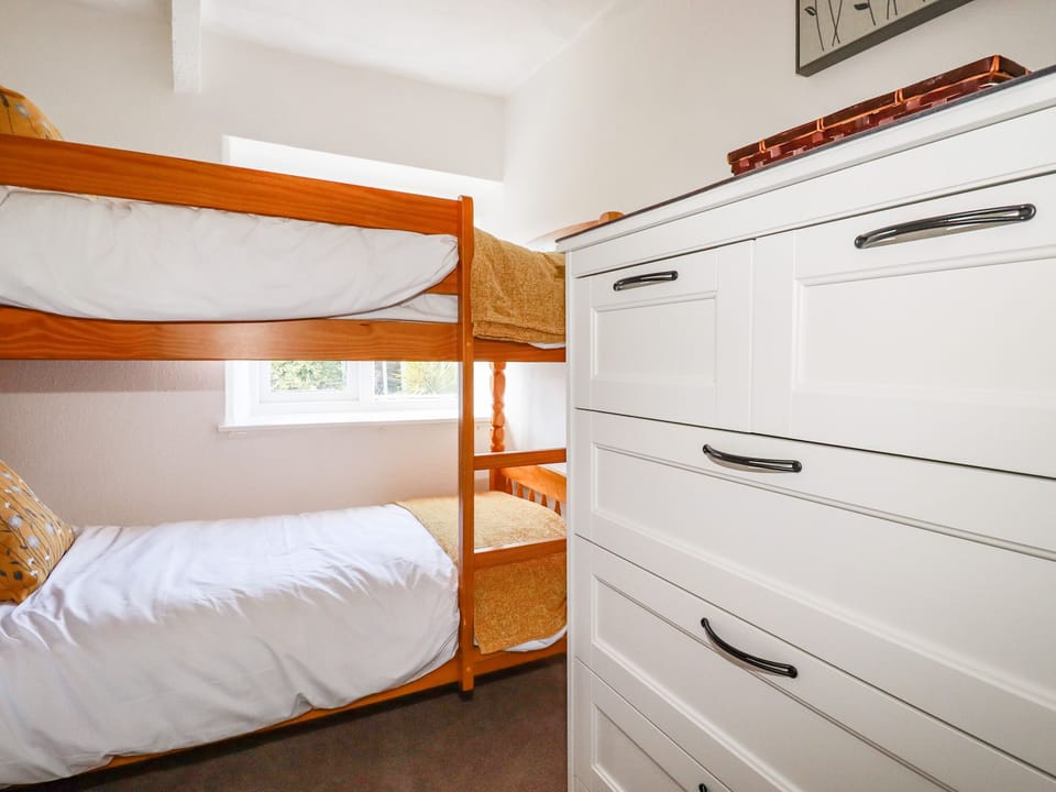 2 bedrooms, individually decorated, individually furnished, free WiFi