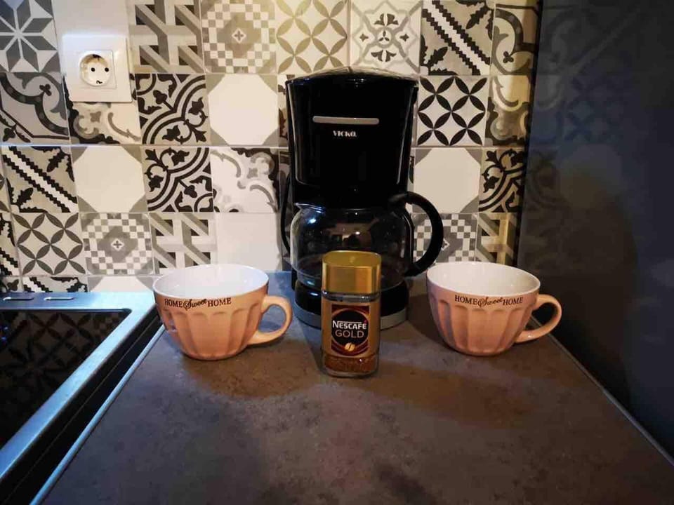 Apartment | Private kitchen | Fridge, microwave, oven, stovetop