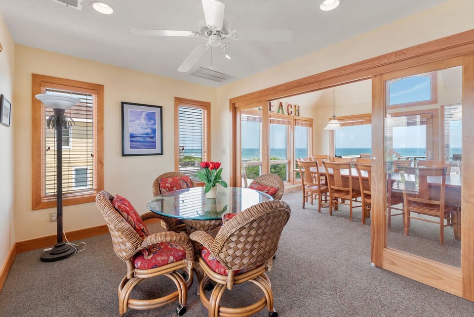 WH139: Dutch Treat | Top Level Den