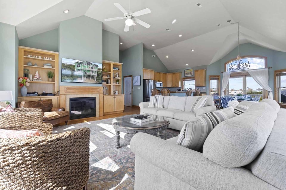 Surf-or-Sound-Realty-1042-Sound-Living-Great-Room-2