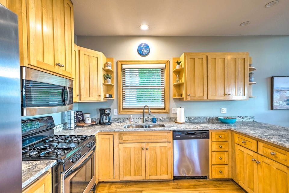 Kitchen | 1st Floor | Fully Equipped | Coffee Maker | Cooking Basics